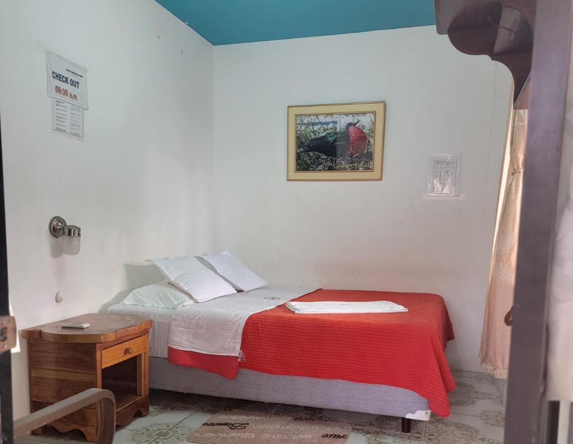Hostal Brisas Del Mar Puerto Villamil Zewnętrze zdjęcie