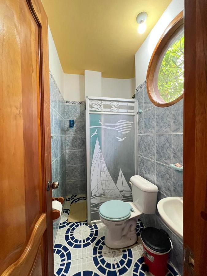 Hostal Brisas Del Mar Puerto Villamil Zewnętrze zdjęcie