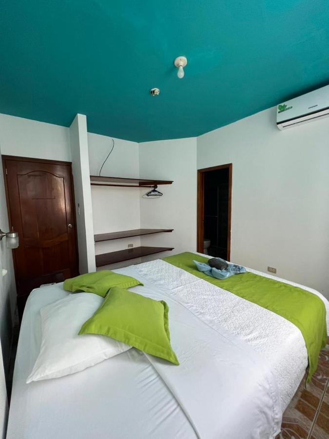 Hostal Brisas Del Mar Puerto Villamil Zewnętrze zdjęcie