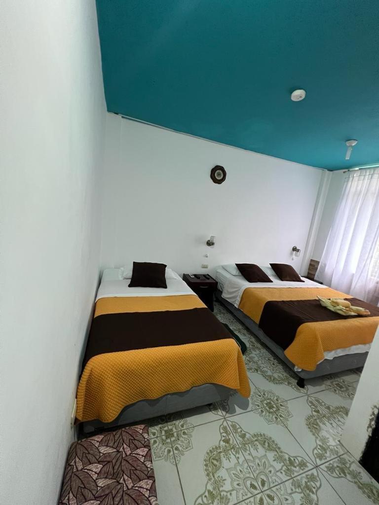 Hostal Brisas Del Mar Puerto Villamil Zewnętrze zdjęcie
